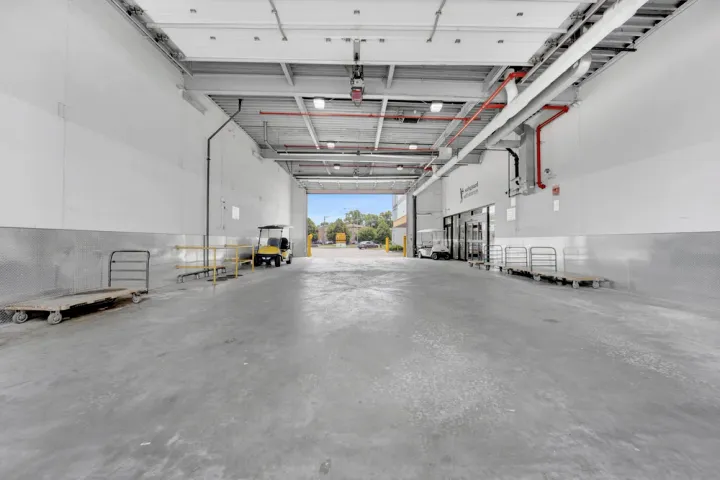 indoor unloading bay
