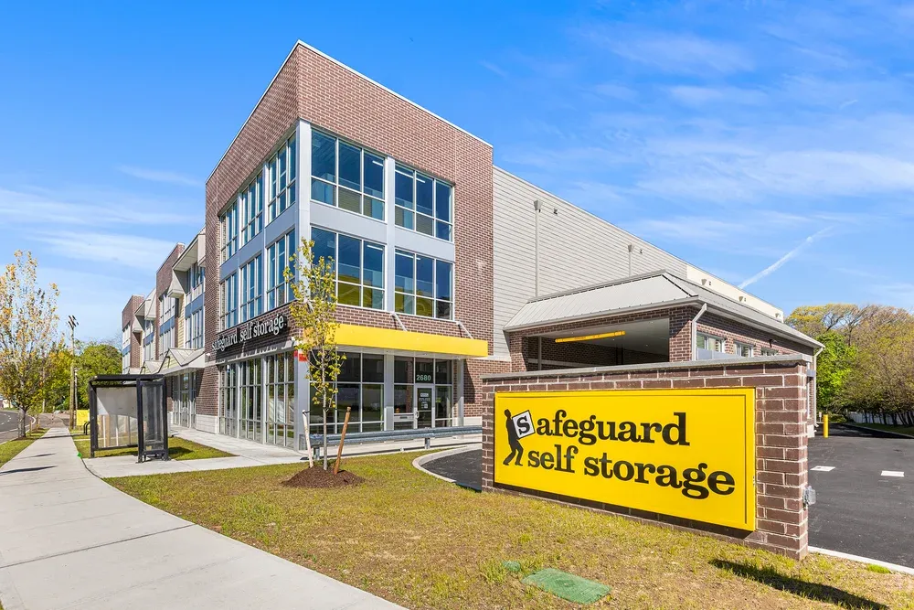 self storage units Bridgeport