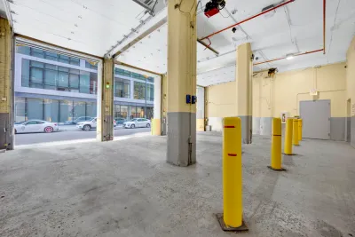 indoor unloading bay
