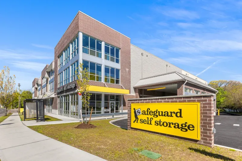 self storage units Bridgeport